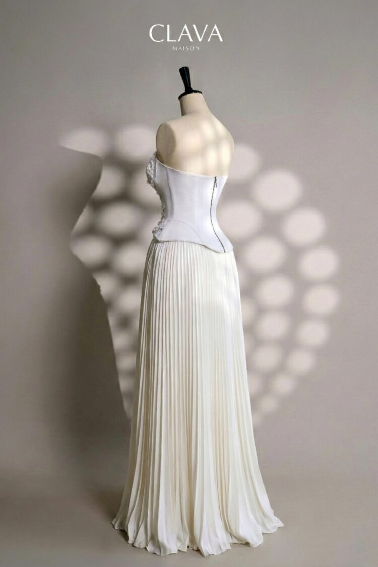 Alternative view of Clava Naava 26 Custom-Tailored Dress Set