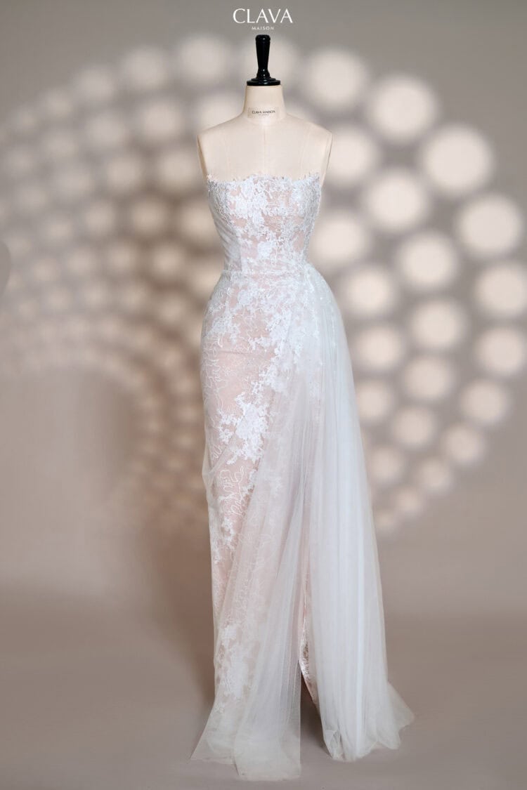 Alternative view of Clava Iris 26 Tailored Custom Design