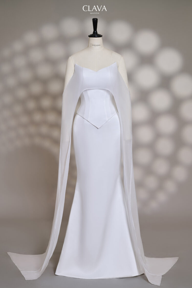 Alternative view of Clava Sole 26 Custom Tailored Dress Set