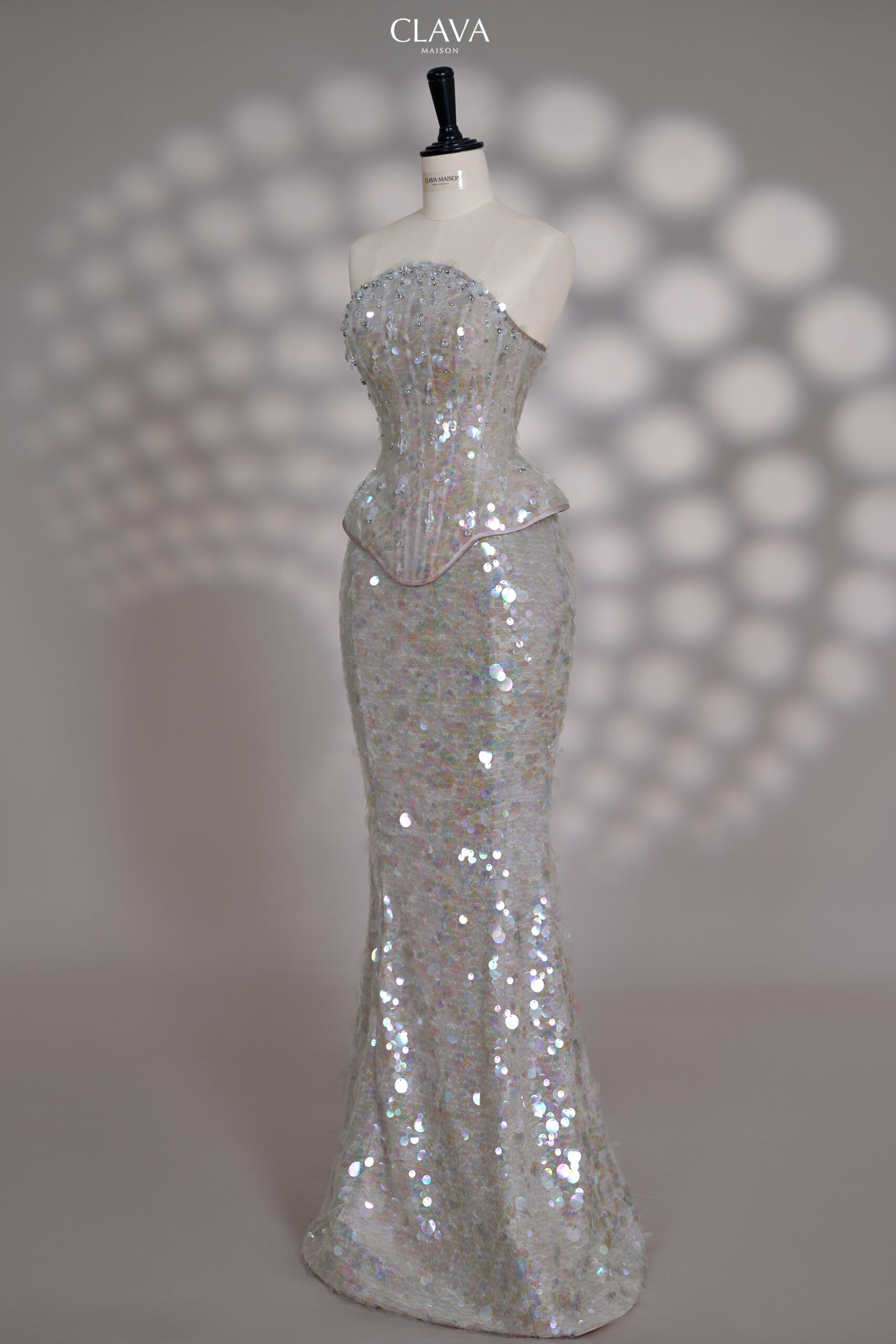 Clava Eleonora 26 Custom-Tailored Dress Set - Image 2