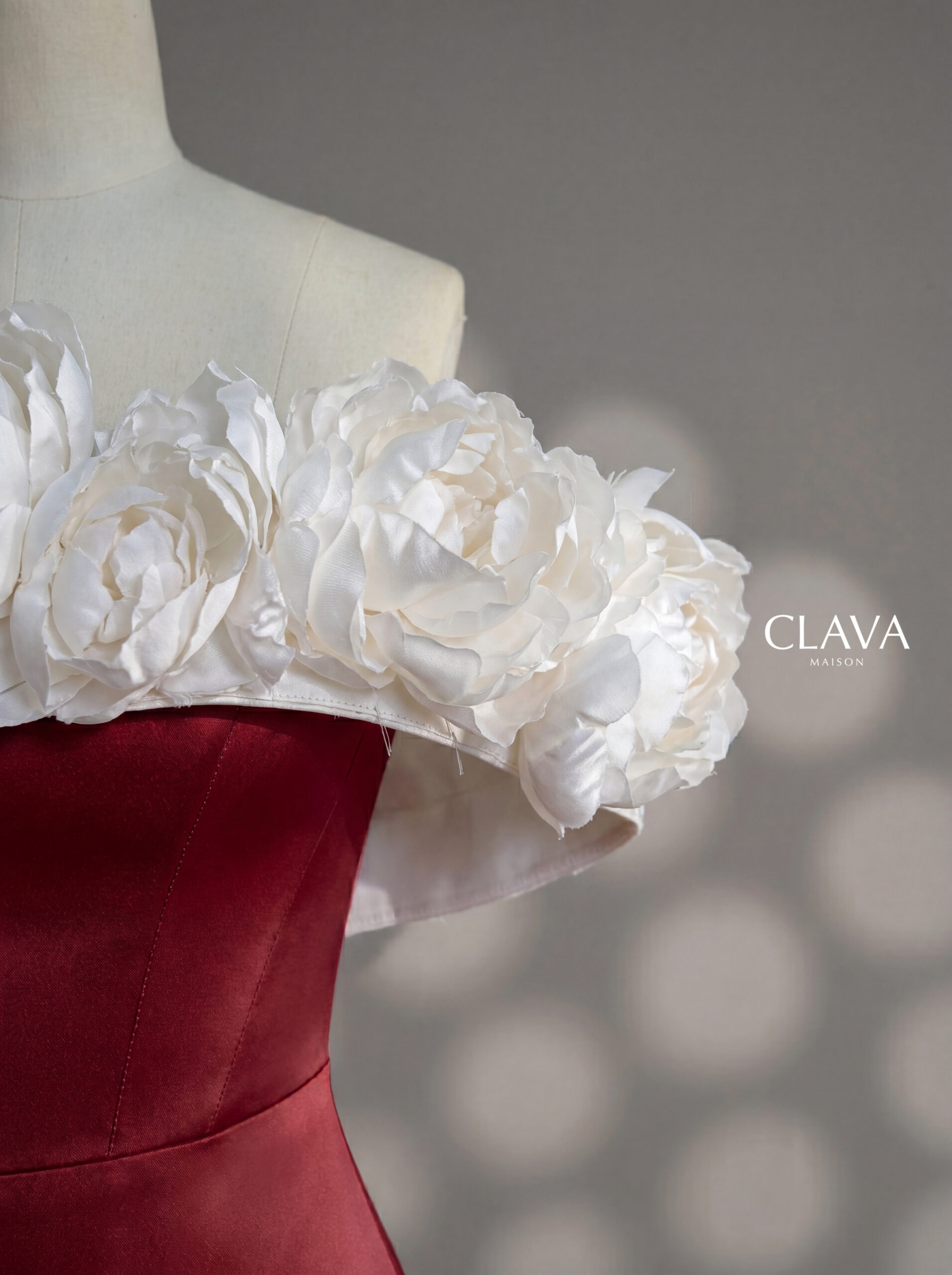 Clava Rosa 26 Custom-Tailored Dress - Image 4
