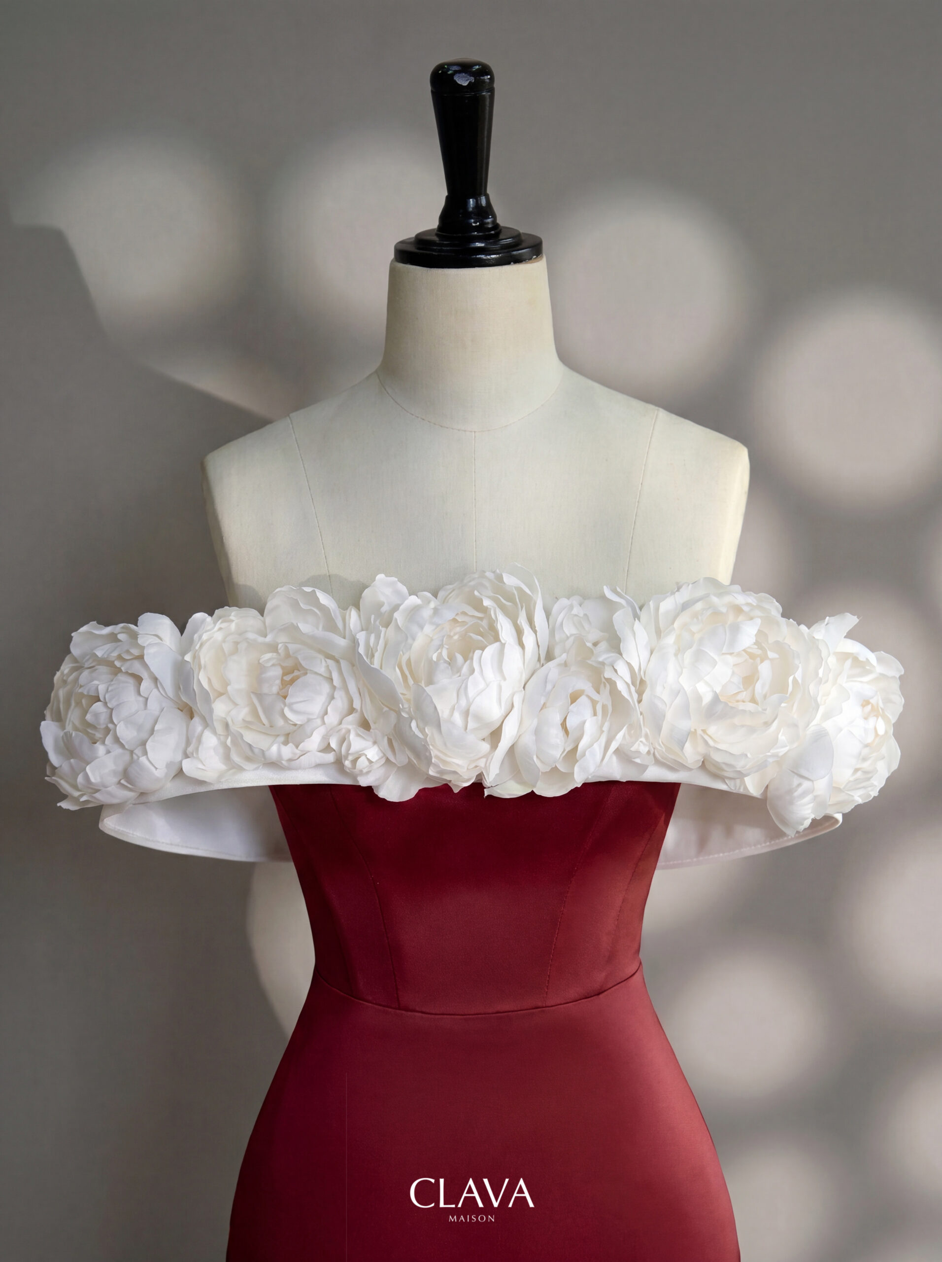 Clava Rosa 26 Custom-Tailored Dress - Image 3