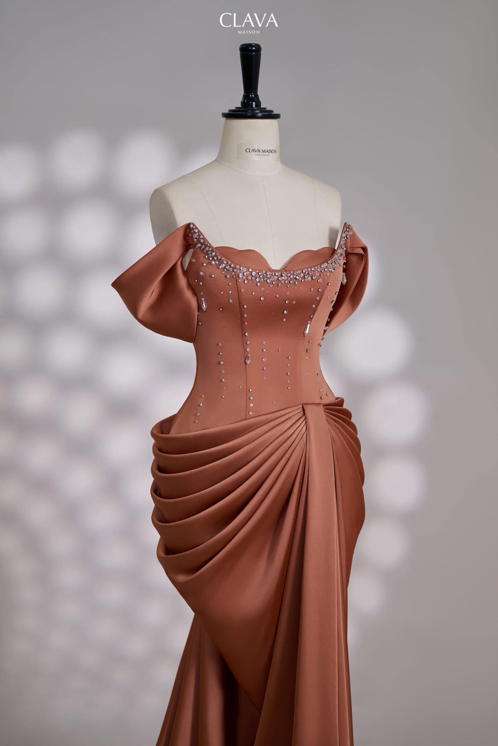 Clava Greta 25 Custom-Tailored Dress - Image 7