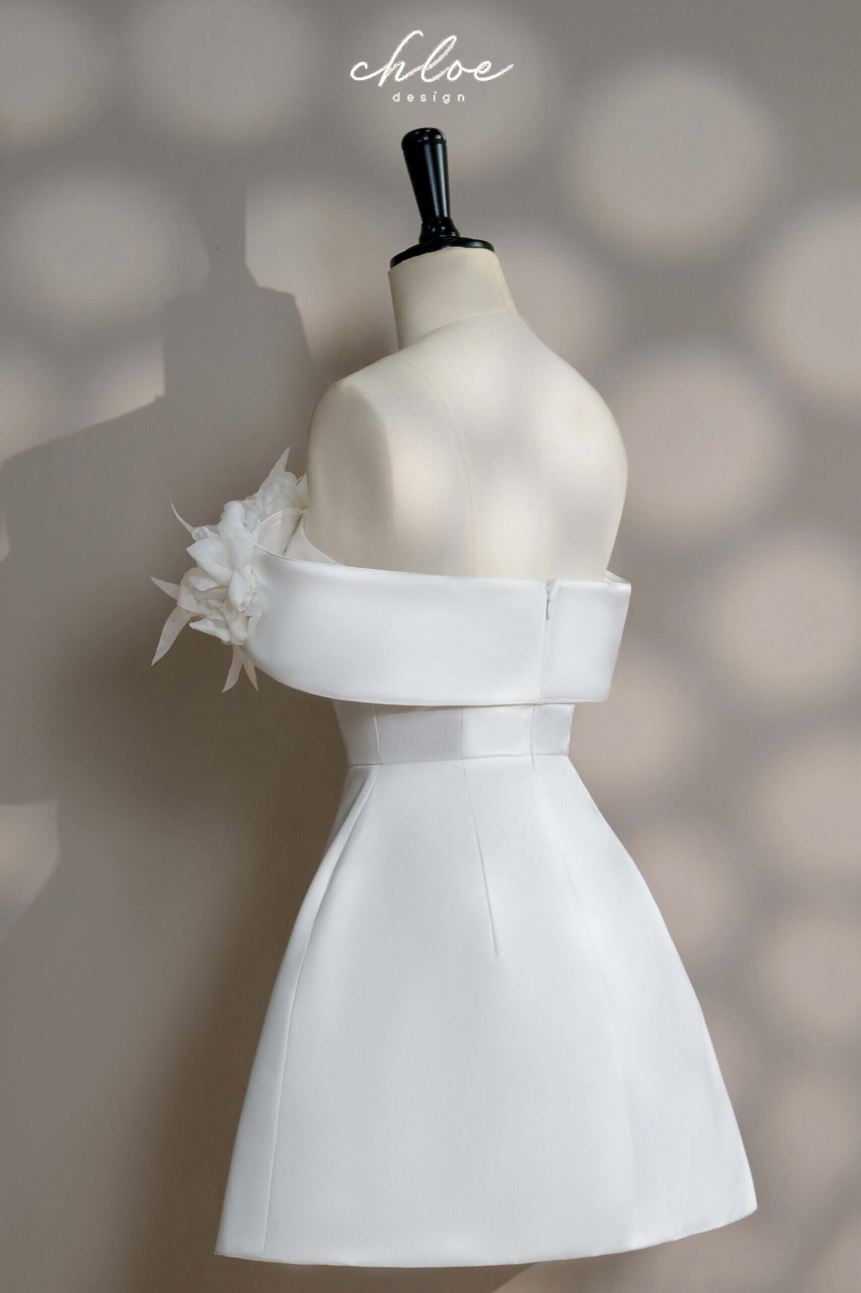 Clava Altelier Rosario 26 Custom-Tailored Dress - Image 3