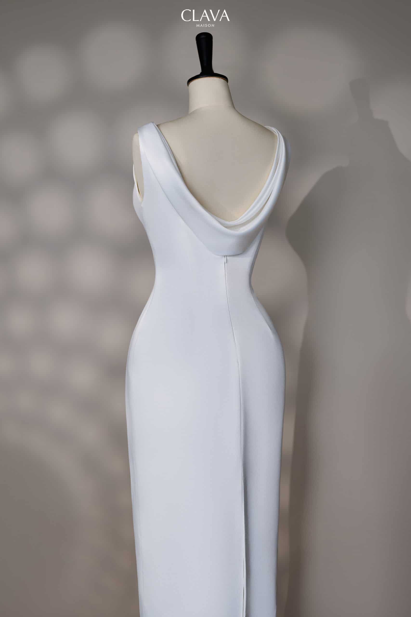 Clava Blanca 27 Custom-Tailored Dress - Image 6