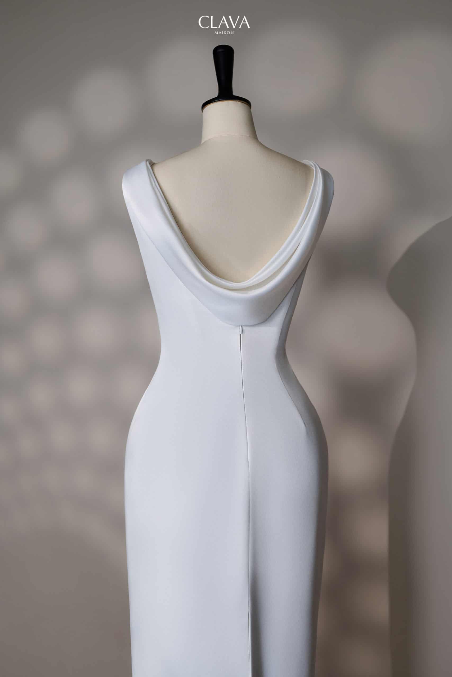 Clava Blanca 27 Custom-Tailored Dress - Image 7